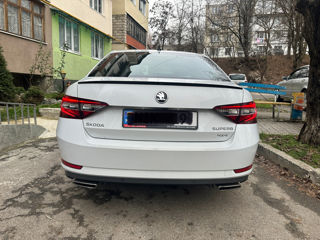 Skoda Superb foto 7