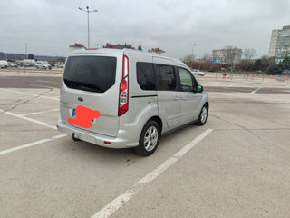 Ford Tourneo Connect foto 2