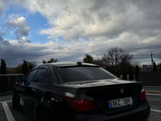 BMW 5 Series foto 4