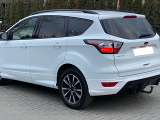 Ford Kuga foto 3