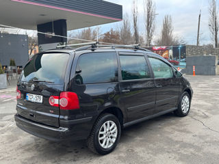 Volkswagen Sharan foto 3