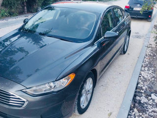 Ford Fusion foto 2