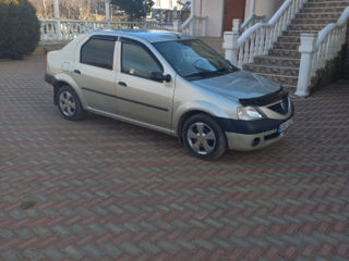 Dacia Logan foto 2