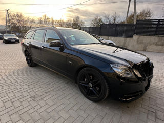 Mercedes E-Class foto 3