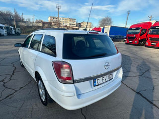 Opel Astra foto 4