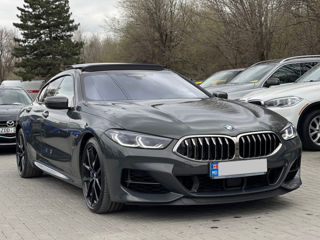 BMW 8 Series foto 3