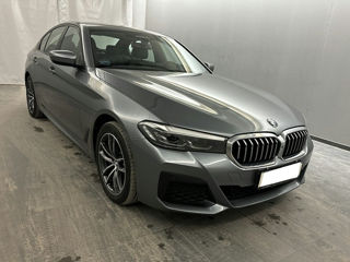 BMW 5 Series foto 1