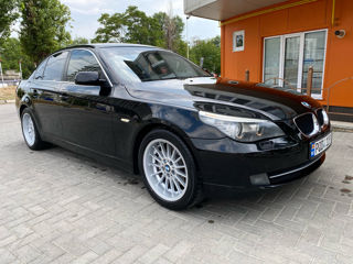 BMW 5 Series foto 3