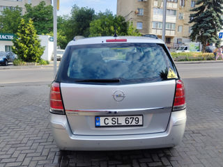 Opel Zafira foto 7