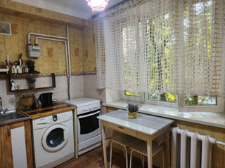 Apartament cu 2 camere, 46 m², Botanica, Chișinău foto 4