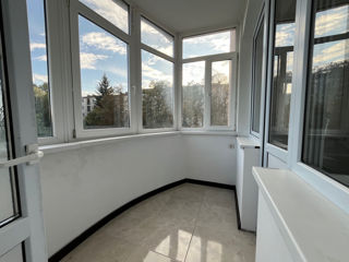 Apartament cu 2 camere, 77 m², Poșta Veche, Chișinău foto 5