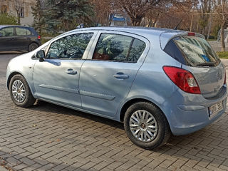 Opel Corsa foto 4