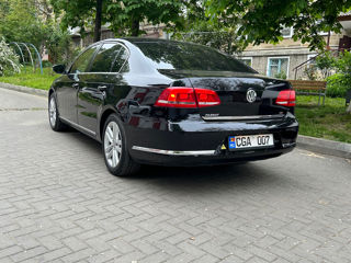 Volkswagen Passat foto 2