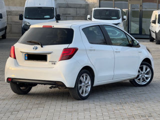 Toyota Yaris foto 4