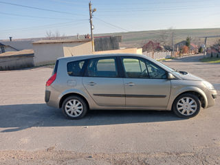 Renault Grand Scenic foto 3