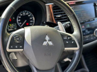 Mitsubishi Outlander foto 7