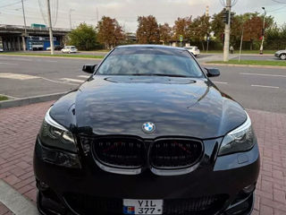 BMW 5 Series foto 5