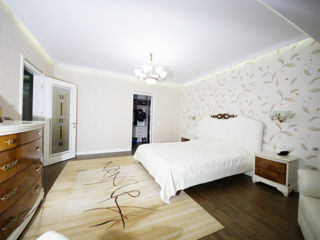Apartament cu 3 camere, 140 m², Centru, Chișinău foto 12