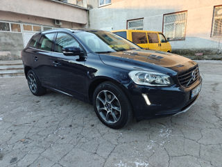 Volvo XC60 foto 2