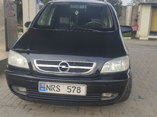 Opel Zafira foto 10