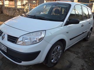 Renault Grand Scenic foto 9