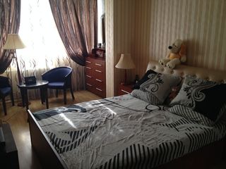 Apartament cu 3 camere, Super Pret 250 €, Ciocana!!! foto 1