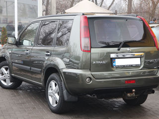 Nissan X-Trail foto 3