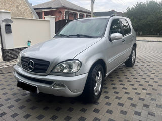 Mercedes M-Class