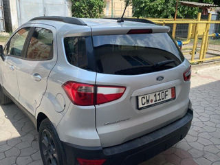 Ford EcoSport foto 3