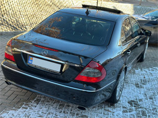 Mercedes E-Class foto 4