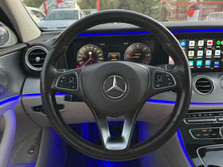 Mercedes E-Class foto 8