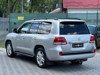 Toyota Land Cruiser foto 6