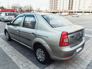 Dacia Logan foto 4