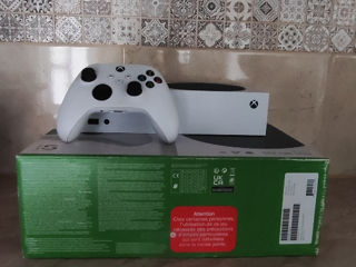 Vând xbox series s foto 2