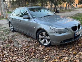 BMW 5 Series foto 1