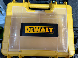 Шуруповерт ударный DeWALT 12V foto 3