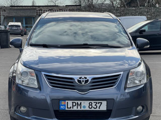 Toyota Avensis foto 5