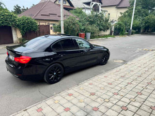 BMW 3 Series foto 5