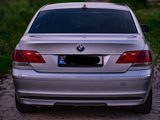 BMW 7 Series foto 4