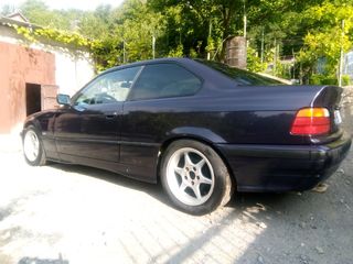 BMW 3 Series foto 6