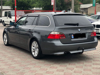 BMW 5 Series foto 3