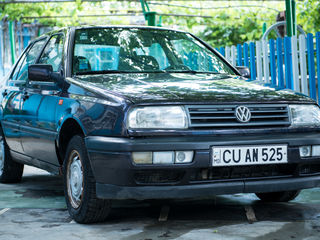 Volkswagen Vento foto 3