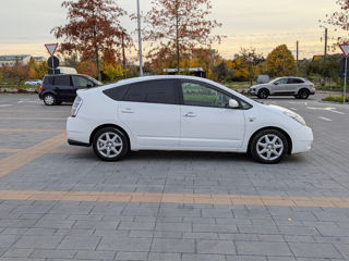 Toyota Prius foto 6