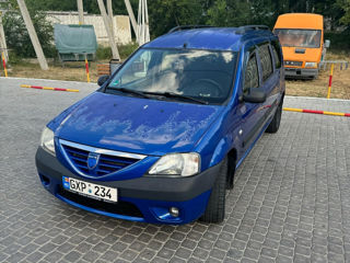 Dacia Logan foto 1