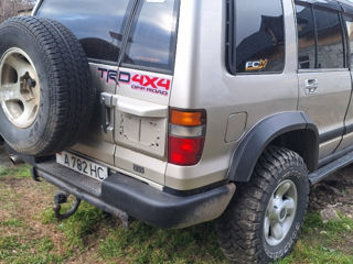 Isuzu Trooper foto 2