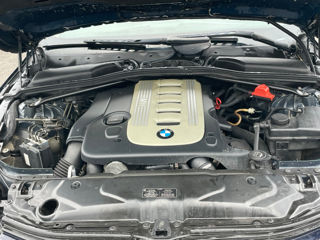 BMW 5 Series foto 6