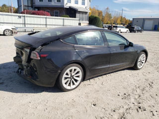 Tesla Model 3 foto 4