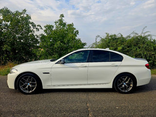 BMW 5 Series foto 3