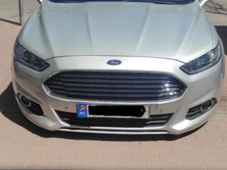 Ford Mondeo foto 1