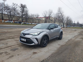 Toyota C-HR foto 2